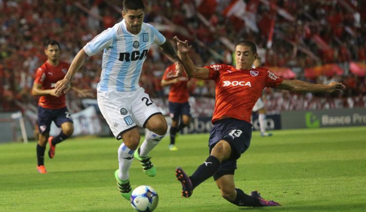 Imagen de Por penales, Racing le ganó a Independiente