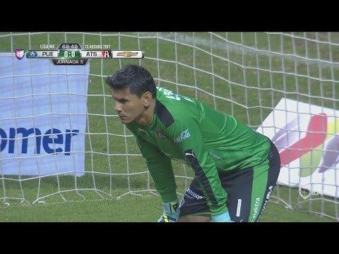 Imagen de Ustari contuvo un penal