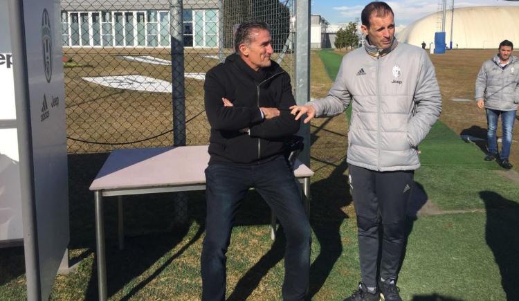 Imagen de Bauza visitó el entrenamiento de Juventus