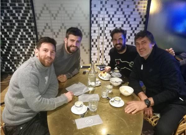 Imagen de Messi y una cena con amigos
