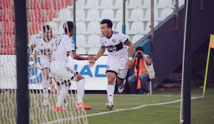 Imagen de Mouche marcó su primer gol en Olimpia