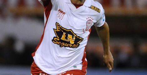 Imagen de Huracán pagó caros los errores del arranque y fue goleado
