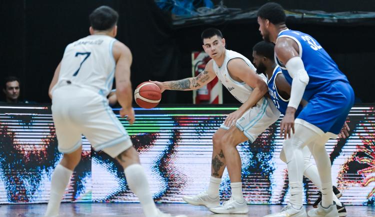 Imagen de La Selección Argentina de básquet fue un vendaval y superó a Cuba con contundencia