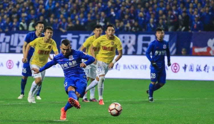 Imagen de Tevez festejó por primera vez en China