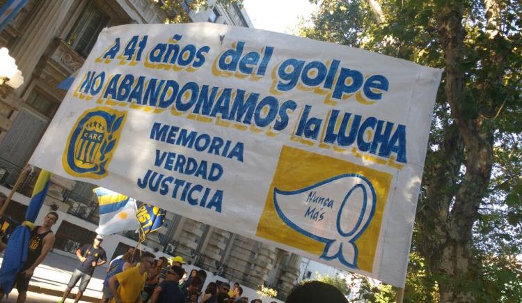 Imagen de Los clubes de fútbol se sumaron al "Nunca Más"