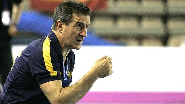 Imagen de Manolo Cadenas, nuevo DT de Los Gladiadores