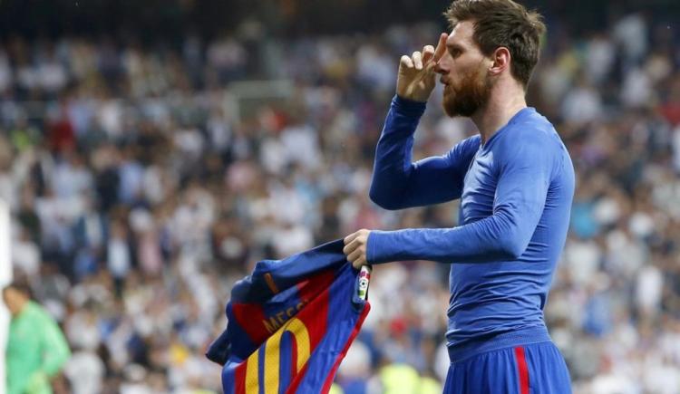 Imagen de La prensa española, a los pies de Messi