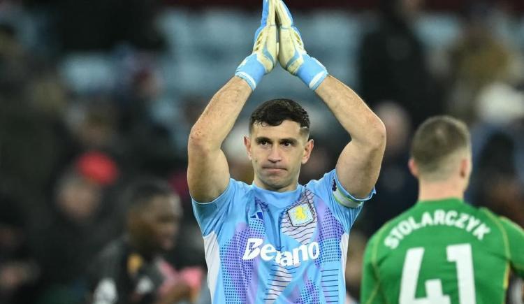 Imagen de Las dos figuras europeas que serán compañeras de Dibu Martínez en Aston Villa