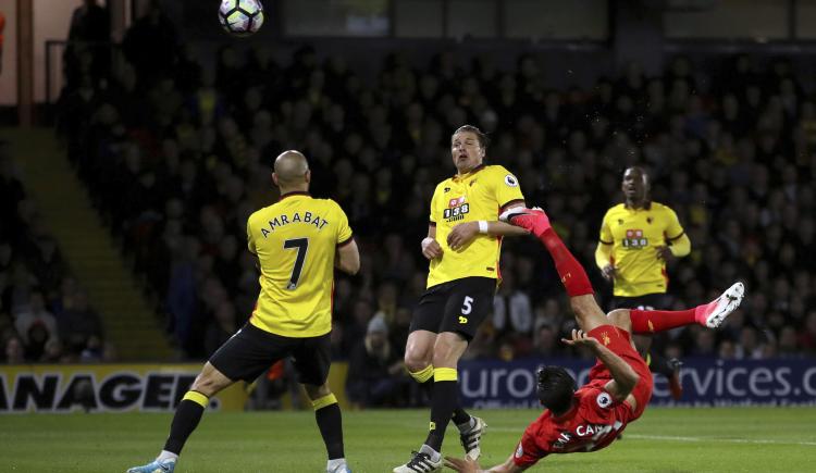 Imagen de Emre Can le dio el triunfo a Liverpool con un tremendo golazo