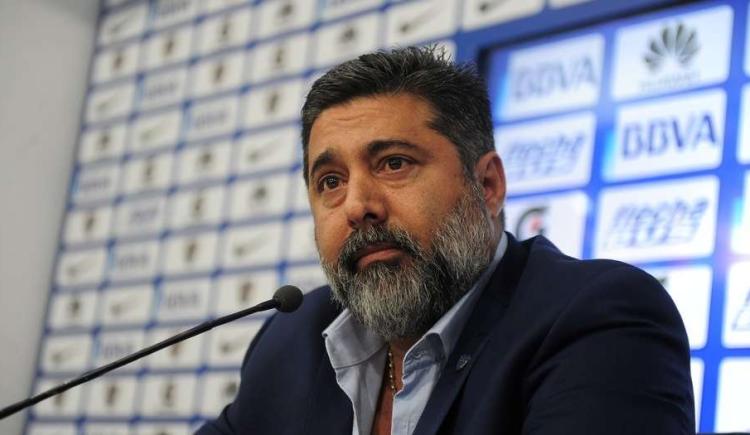 Imagen de Angelici: “No estoy metido en el tema del cambio de estadio”