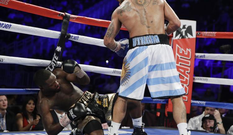 Imagen de Matthysse reapareció con todo y noqueó a Taylor
