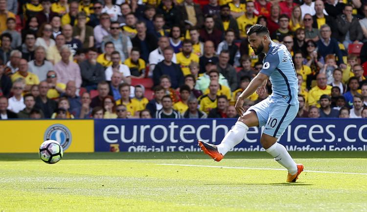 Imagen de Doblete del Kun Agüero en goleada de Manchester City