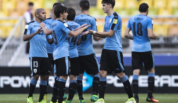 Imagen de Uruguay avanza y Bentancur no vuelve