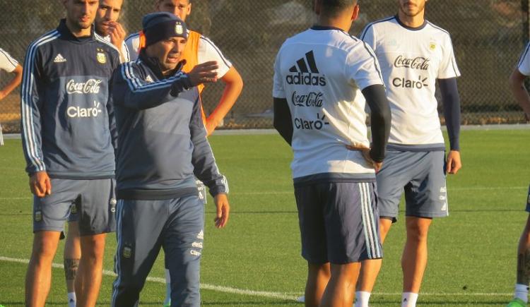 Imagen de Toman medidas de seguridad tras el atentado cerca del hotel de la selección