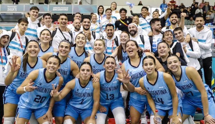 Imagen de Histórico: la Selección femenina de básquet ganó la medalla de bronce