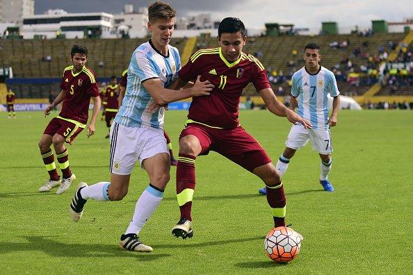 Imagen de Foyth, en la mira del Atlético Madrid