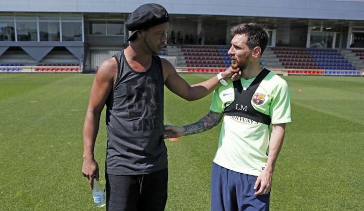 Imagen de Ronaldinho, ausente en el casamiento de Messi