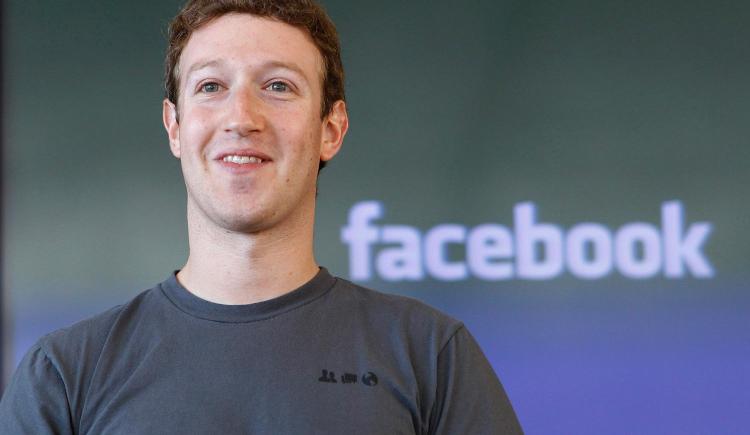 Imagen de El dueño de Facebook quiere comprar Tottenham