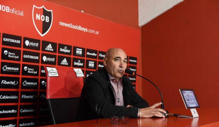 Imagen de Presentaron a Llop como nuevo técnico de Newell´s