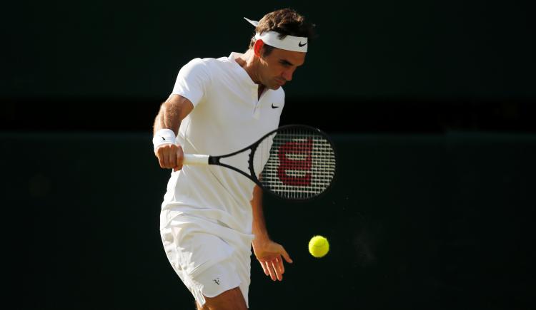 Imagen de Roger Federer saldrá del top 50 después de 22 años
