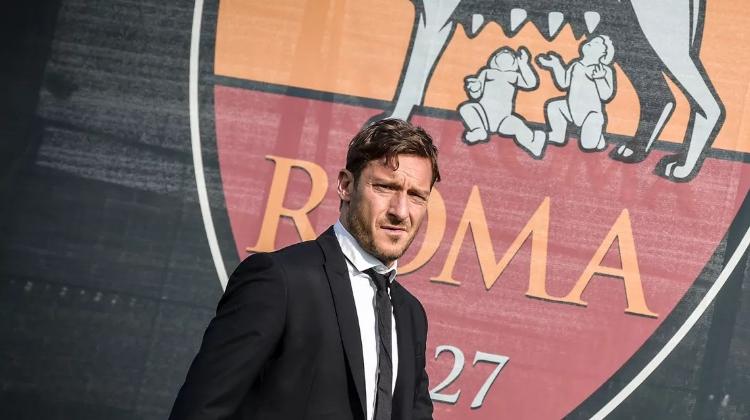 Imagen de Francesco Totti seguirá ligado a la Roma