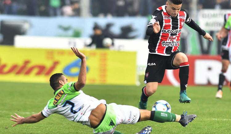 Imagen de Chacarita empató ante Chicago y no pudo subir