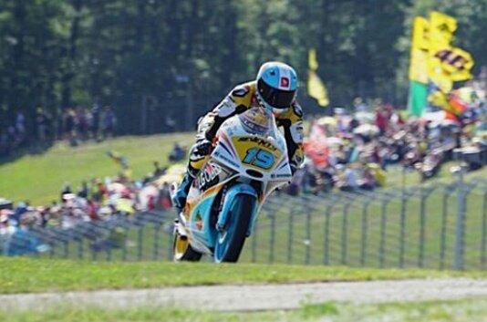Imagen de Histórica pole de un argentino en el Moto 3