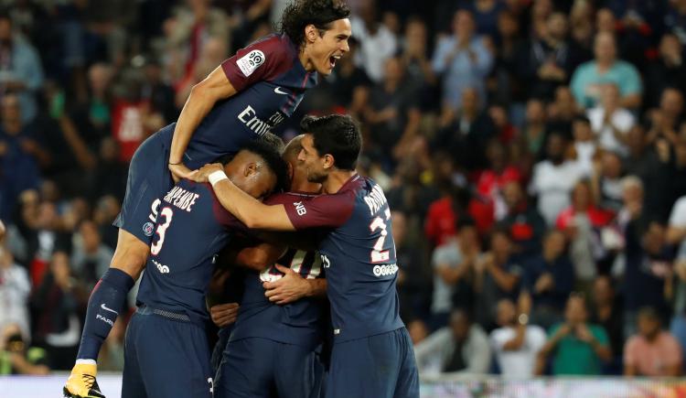 Imagen de PSG le ganó al Saint Ettiene y lidera en Francia