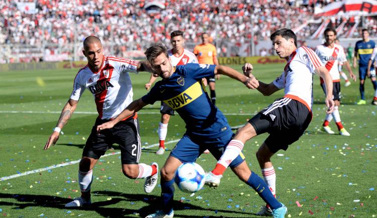Imagen de Boca se quedó con un deslucido superclásico en San Juan