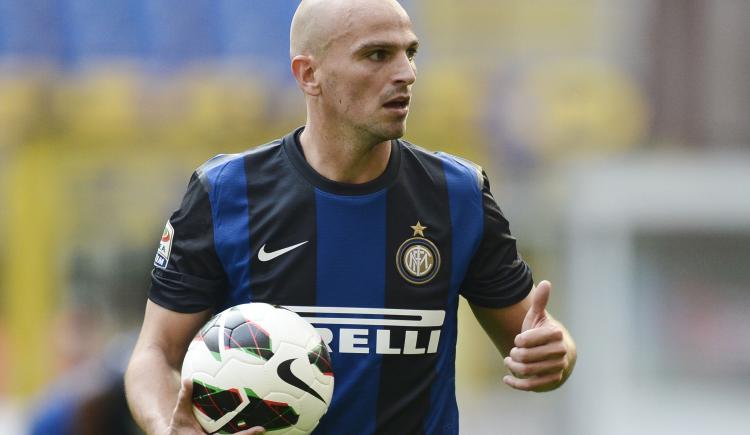 Imagen de Se retiró el Cuchu Cambiasso