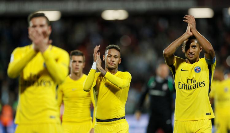 Imagen de PSG sigue invicto y líder en Francia