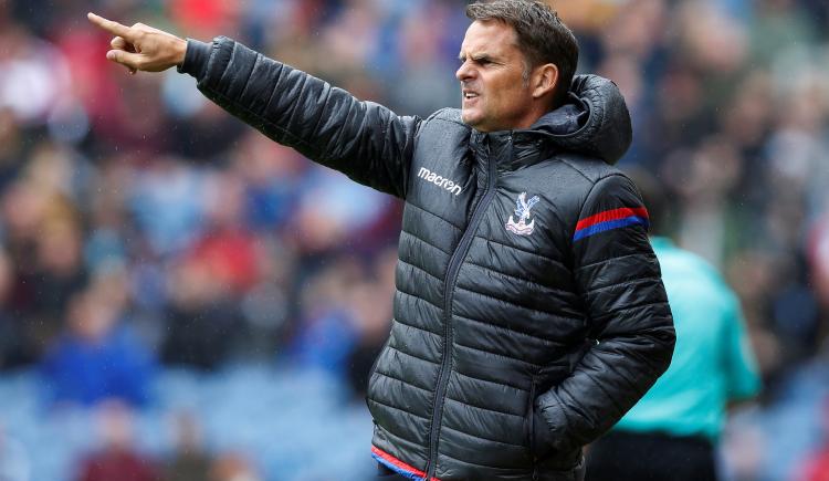 Imagen de De Boer, despedido tras cuatro fechas