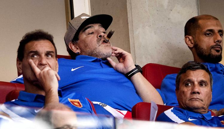 Imagen de Maradona: “Alario y Benedetto son cinco Icardi”