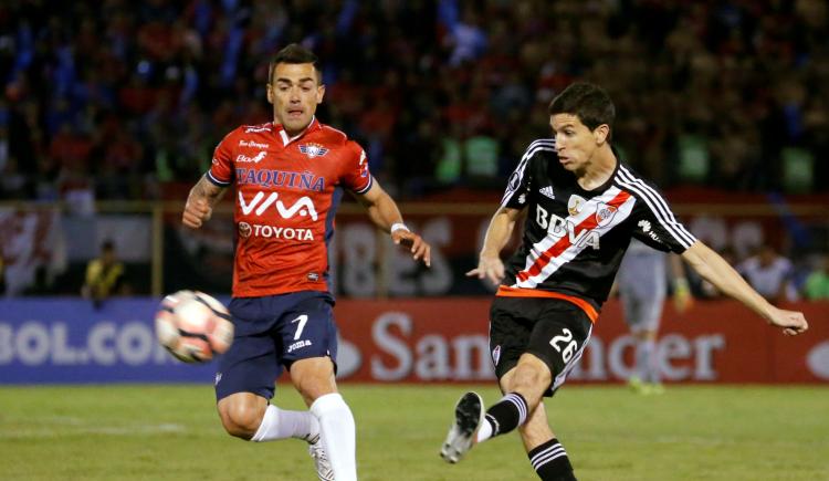 Imagen de River perdió por goleada en Bolivia