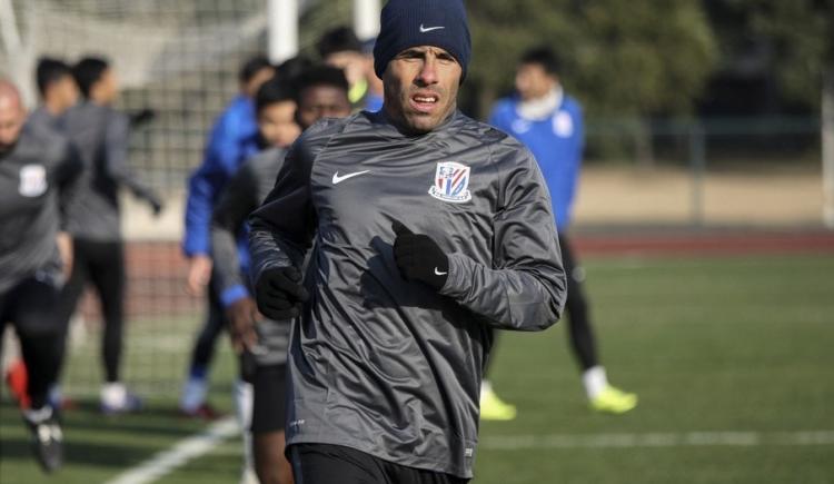 Imagen de ¿Cuál fue la respuesta de Tevez a las críticas de su propio DT en China?
