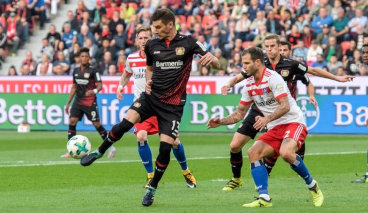 Imagen de Gol y asistencia para Lucas Alario en su debut en Alemania