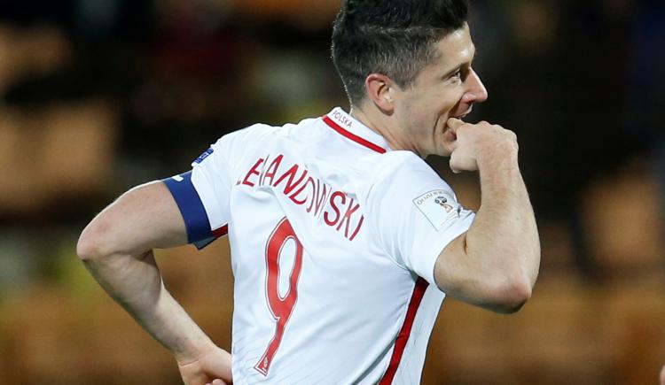 Imagen de Lewandowski hace historia en Polonia