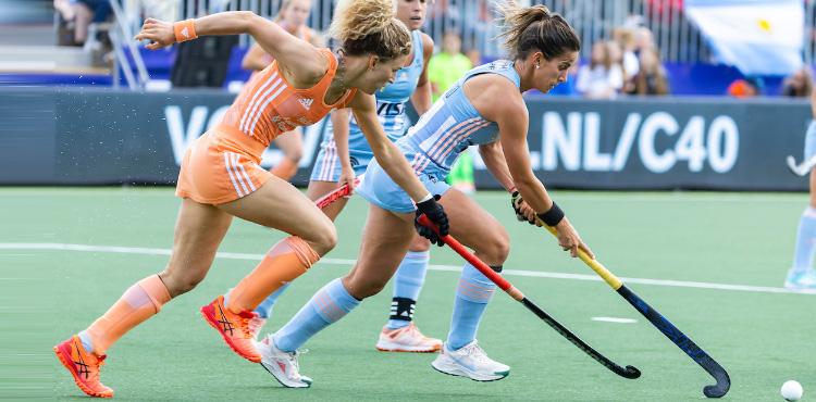 Imagen de Las Leonas inician su camino en la Copa del Mundo de España y Países Bajos