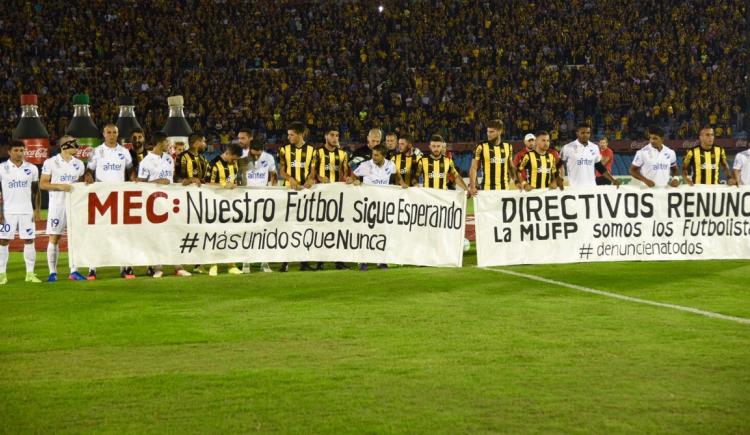 Imagen de Se levantó el paro y vuelve el fútbol en Uruguay