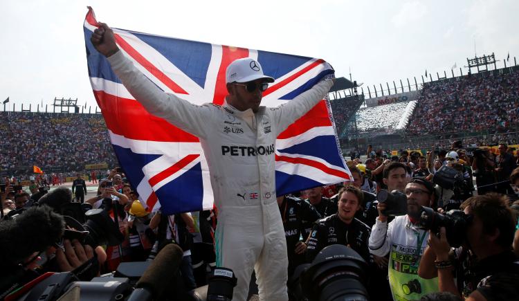 Imagen de Ross Brawn: “Hamilton puede alcanzar a Schumacher”