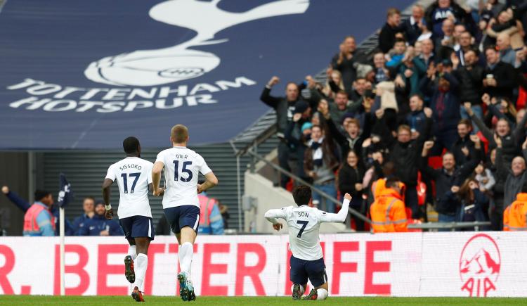 Imagen de Tottenham ganó, pero sufrió