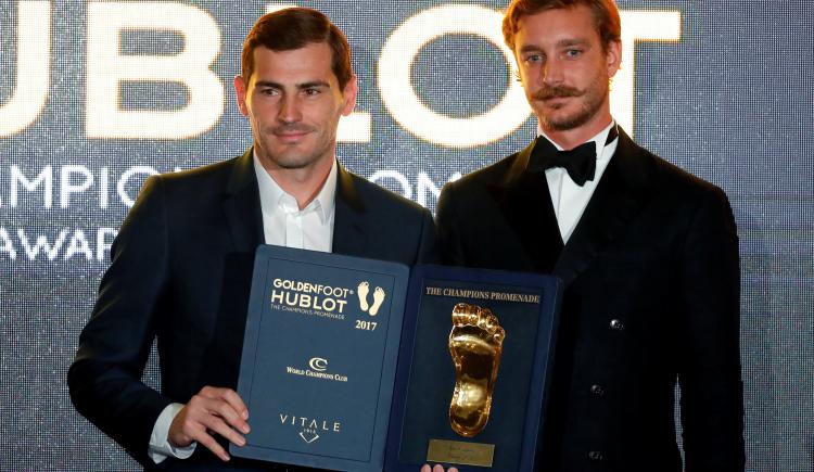 Imagen de Iker Casillas, premio Golden Foot 2017