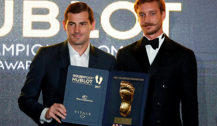 Imagen de Iker Casillas, premio Golden Foot 2017