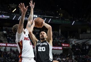 Imagen de Susto de Manu y triunfo de los Spurs