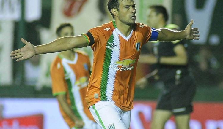 Imagen de Cvitanich renovó en Banfield por tres años