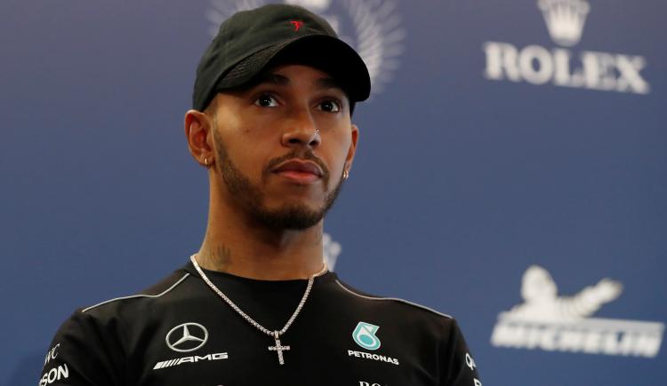 Imagen de Lewis Hamilton toma recaudos