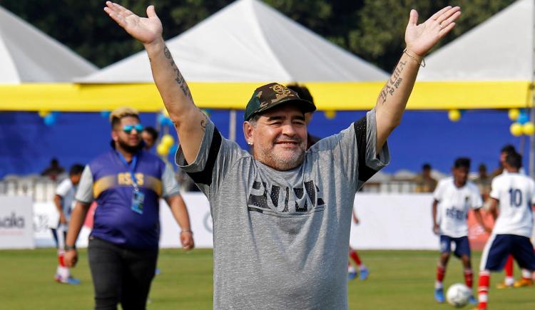 Imagen de Maradona se sumó a los saludos