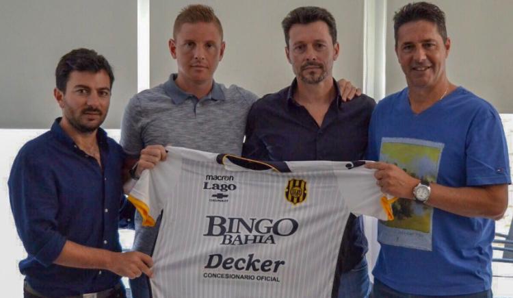 Imagen de Fue presentado Bassedas en Olimpo
