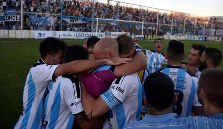 Imagen de Racing de Córdoba ascendió al Federal A