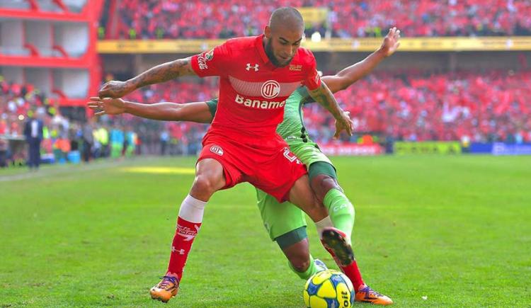 Imagen de Jesús Méndez llega a Vélez